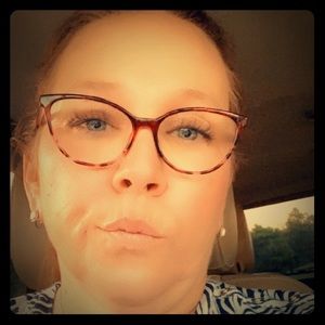 Meet your Posher, Cari